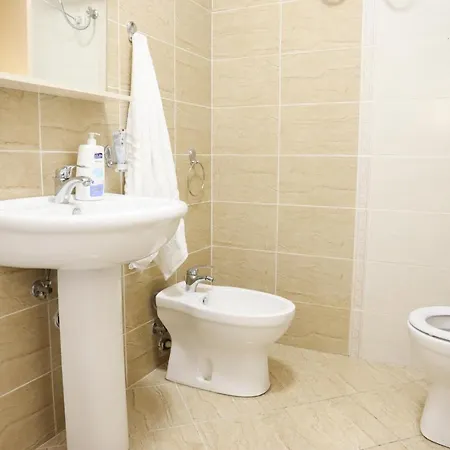 Apartment New Boulevard Moderno A Tirana