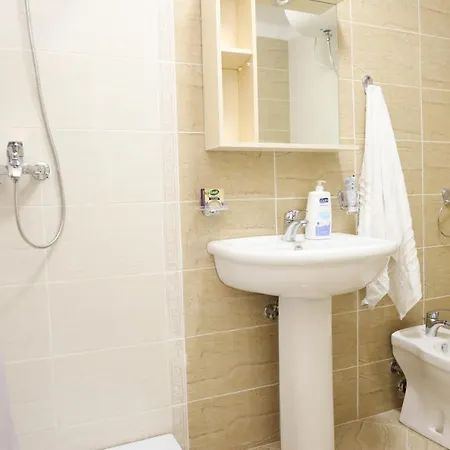 New Boulevard Moderno A * Tiran